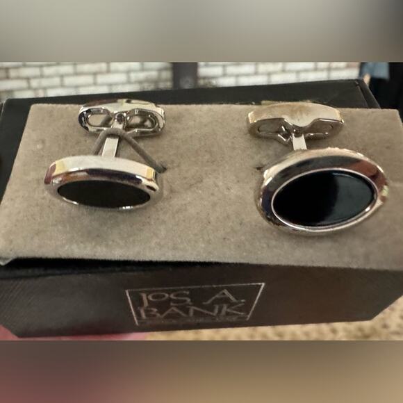 Jos. A. Bank Black and Silver Cufflinks - Picture 2 of 4